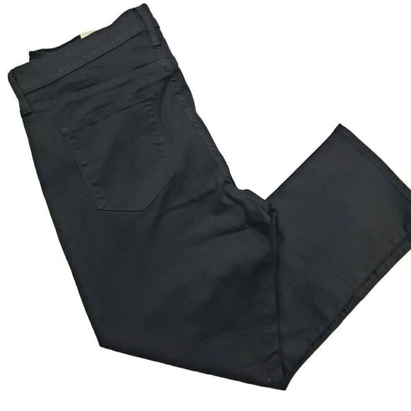 Levis 724 High Rise Straight Cropped Black Jeans - Picture 5 of 11